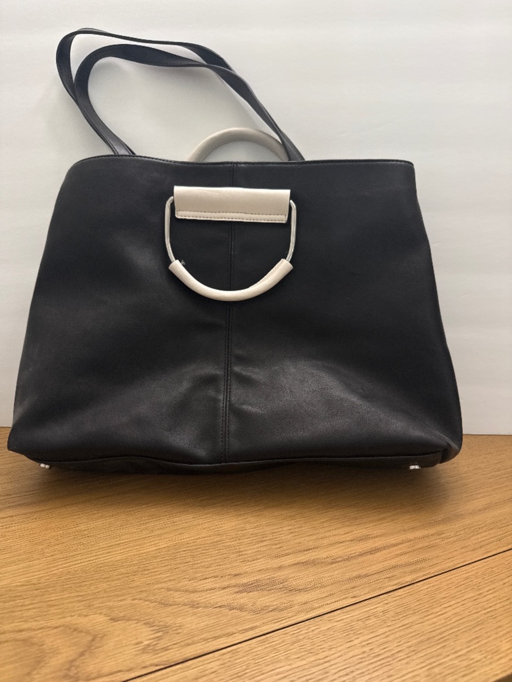 Women’s Tote - new